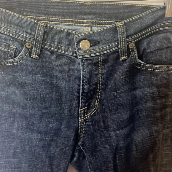 Citizens of Humanity dark wash distressed. women’s jeans size 28 - Picture 4 of 8